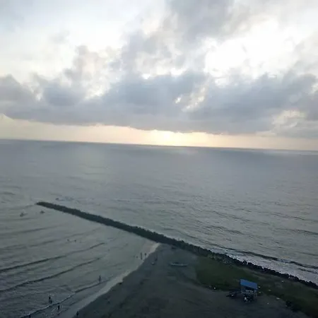 Penthouse Con Vista Al Mar Apartamento